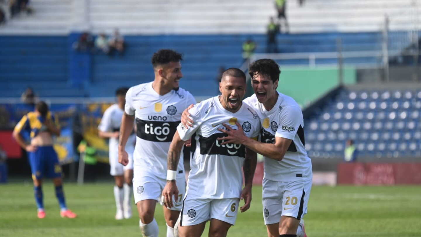 Olimpia goleó 3-0 a Luqueño, se acerca a la cima y Ortiz jugó con dolor: "Por este escudo hay que dejar todo"